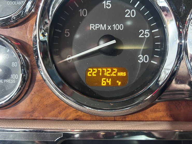 2007-peterbilt-379-image-66