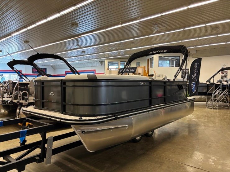 2025-g3-suncatcher-select-20rc-pontoon-image-1