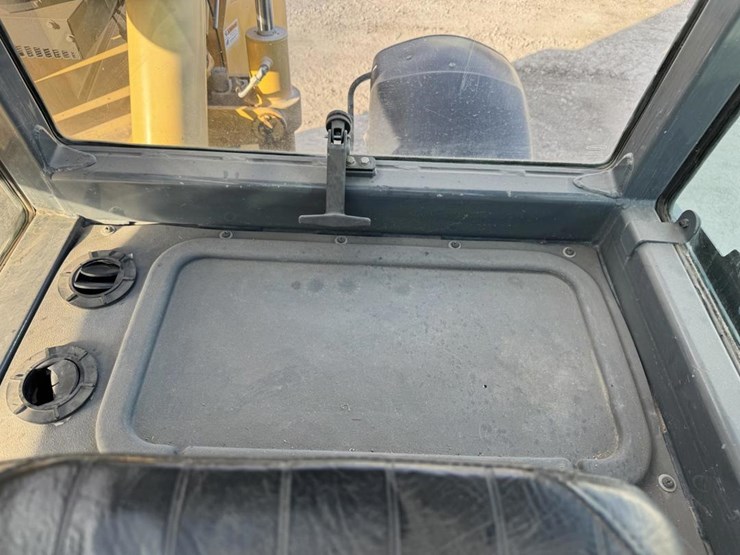 2013-gehl-dl11-image-36