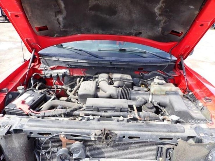 2010-ford-f150-raptor-image-24