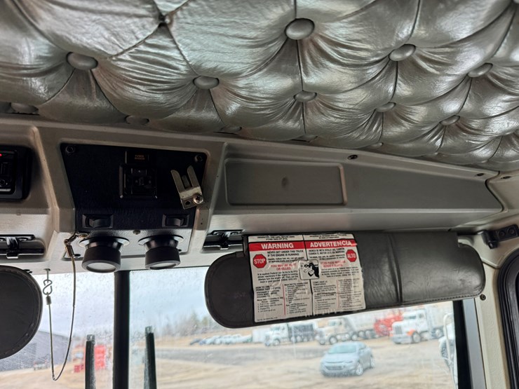 1995-kenworth-t600-image-52