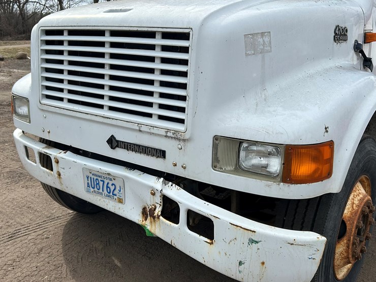 1996-international-4700-image-10