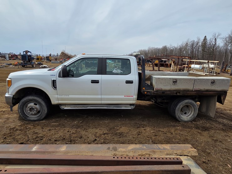 2017-ford-f350-image-2