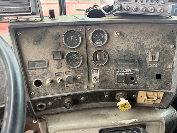 mack-dm688s-image-44