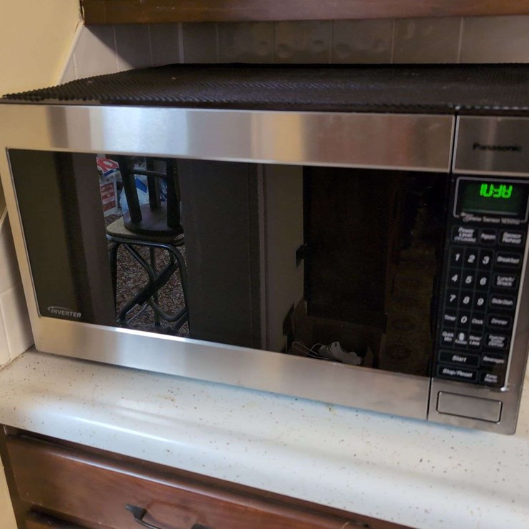 Panasonic Inverter Microwave Oven Model NN-T945SF