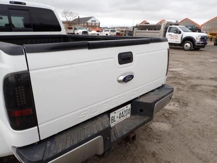 2015-ford-f450-lariat-image-41