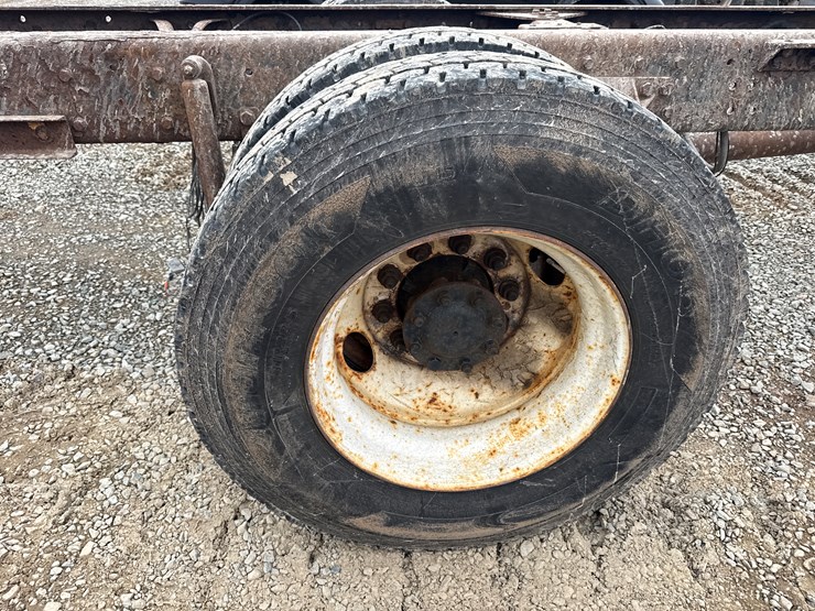 2009-international-4300-sba-image-56