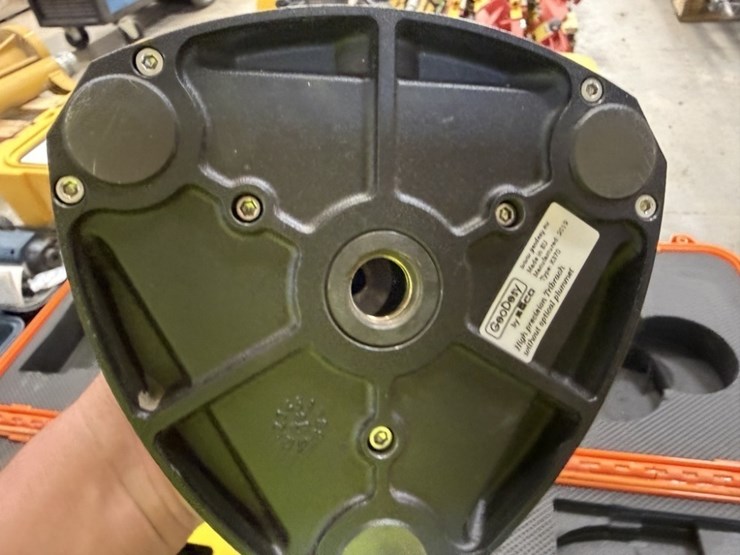 seco-surveying-prism-kit-image-3