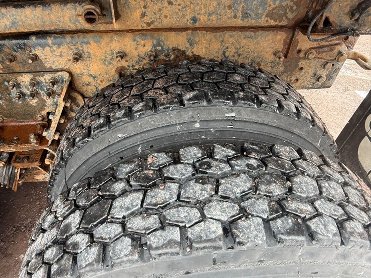 #1052-•-2007-international-7600sfa-tri-axle-dump-truck-image-66