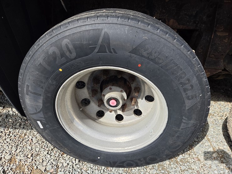 2005-massey-ferguson-8-image-92