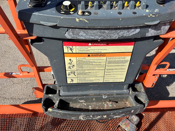 2007-jlg-1350sjp-image-51