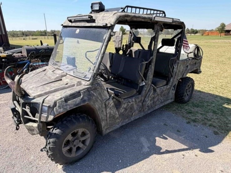 2019-tracker-800sx-le-crew-utv-image-2