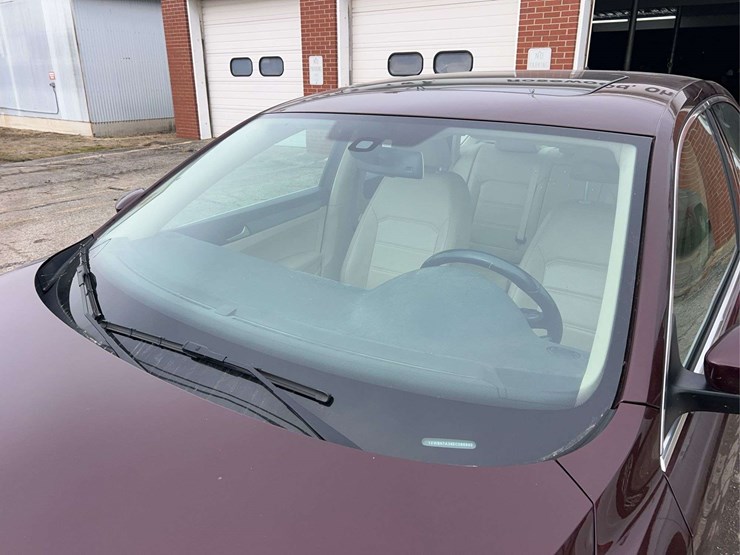 2014-volkswagen-passat-tdi-image-17