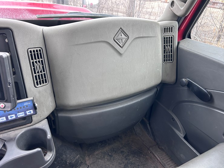 #1690-•-2013-international-7500-6x4-hydro-excavation-truck-image-56