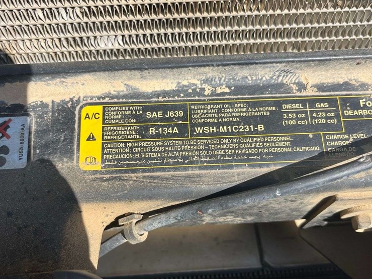 2014-ford-f350-image-22