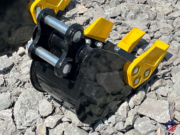 unused-2026-ce-8"-toothed-bucket-image-5