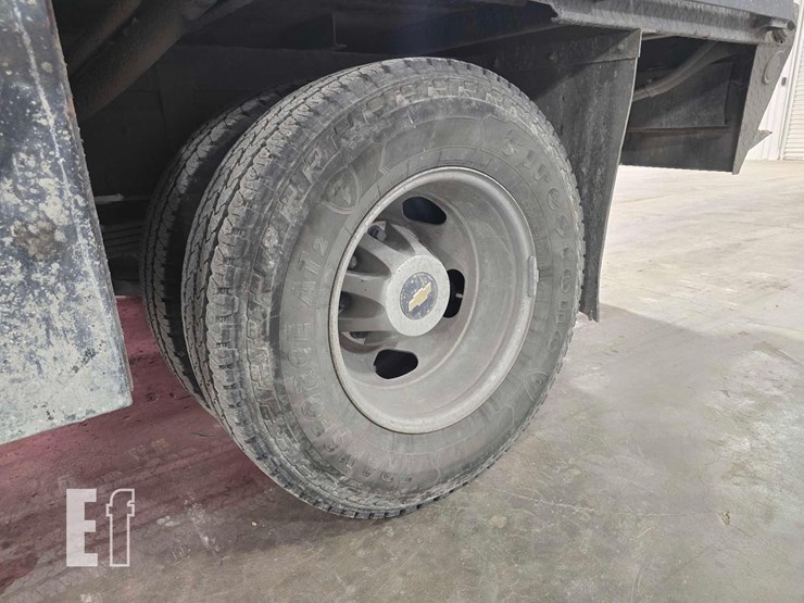 2014-chevrolet-silverado-3500hd-image-17