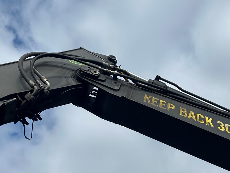 2016-deere-2154d-image-24