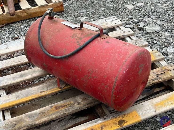 midwest-air-works-12-gal.-portable-air-tank-image-5