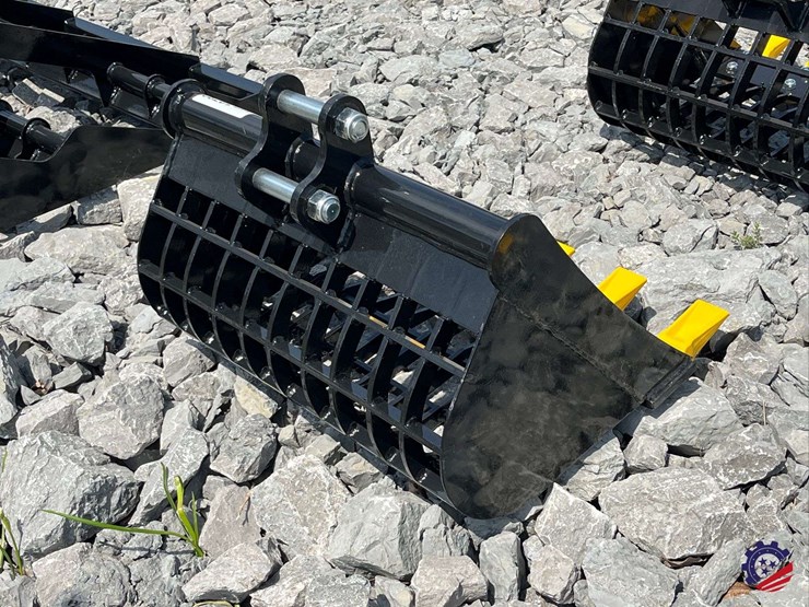 unused-2026-ce-24"-grid-bucket-image-5