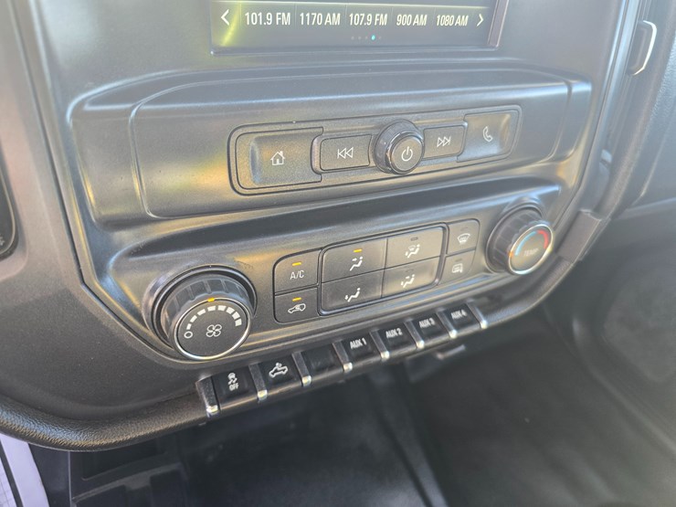 2019-chevrolet-silverado-3500-image-47