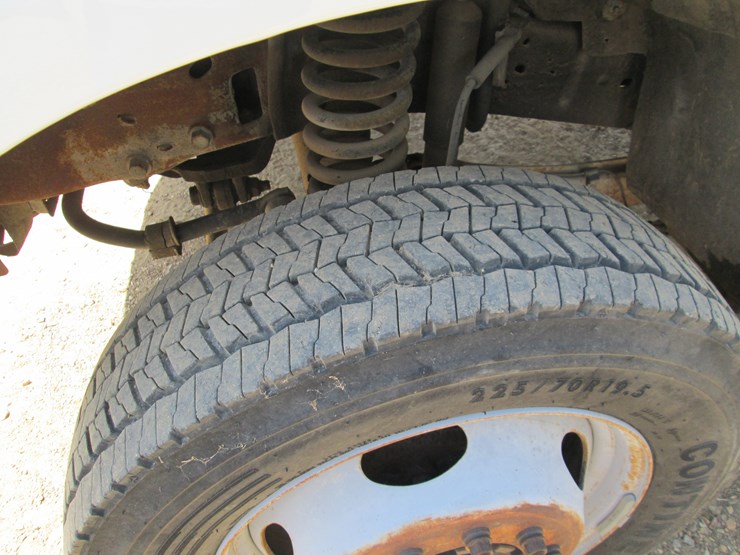 2007-ford-f550-image-37