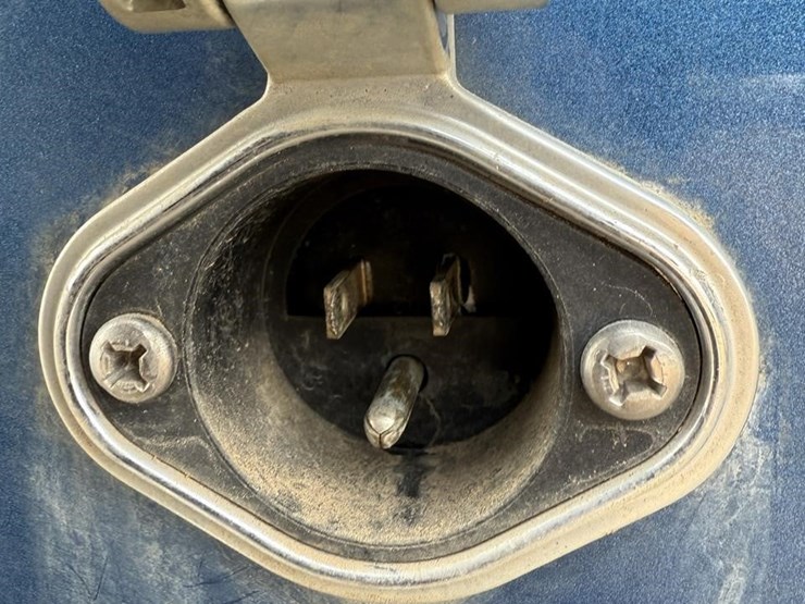 2005-kenworth-w900-image-12