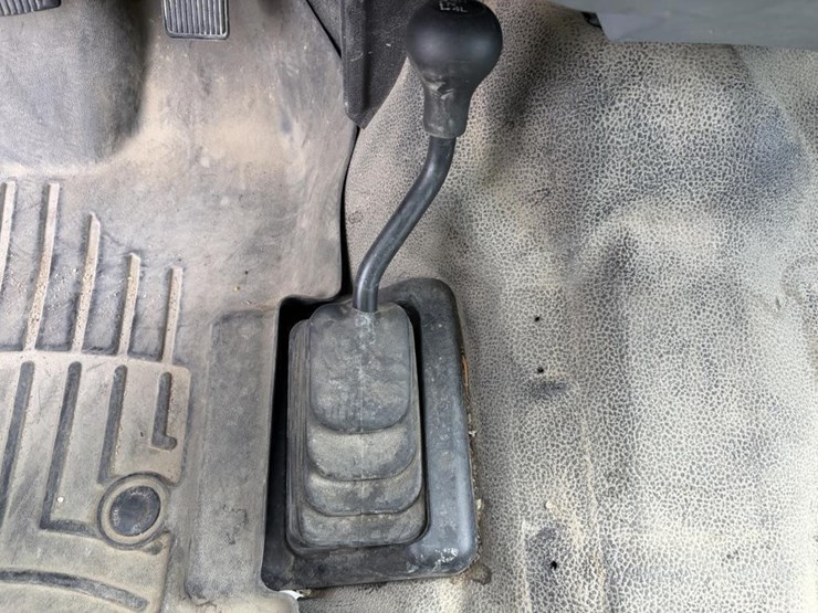 2011-ford-f250-image-17