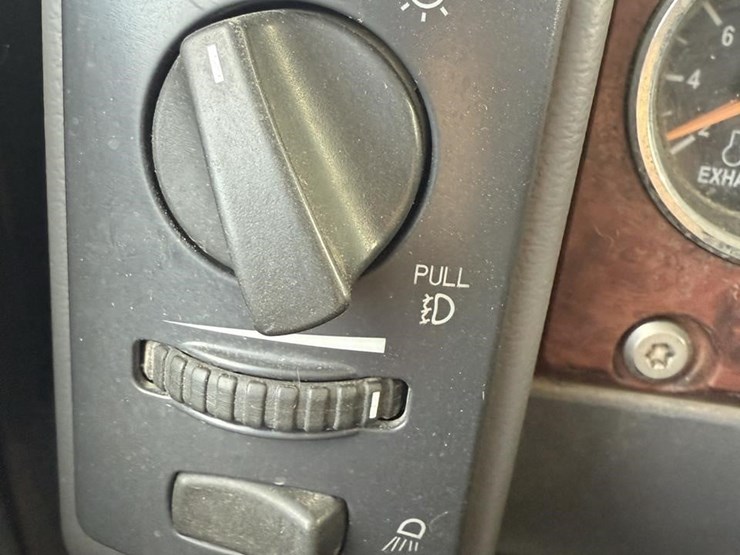 2007-mack-pinnacle-cxp613-image-48