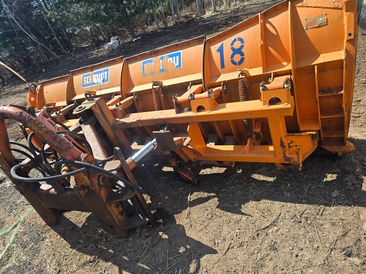 #242-•-2000-sterling-truck-tractor-(has-mn-title)-(mora,-mn)-image-78