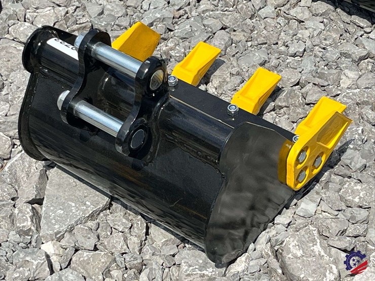 unused-2026-ce-16"-toothed-bucket-image-5