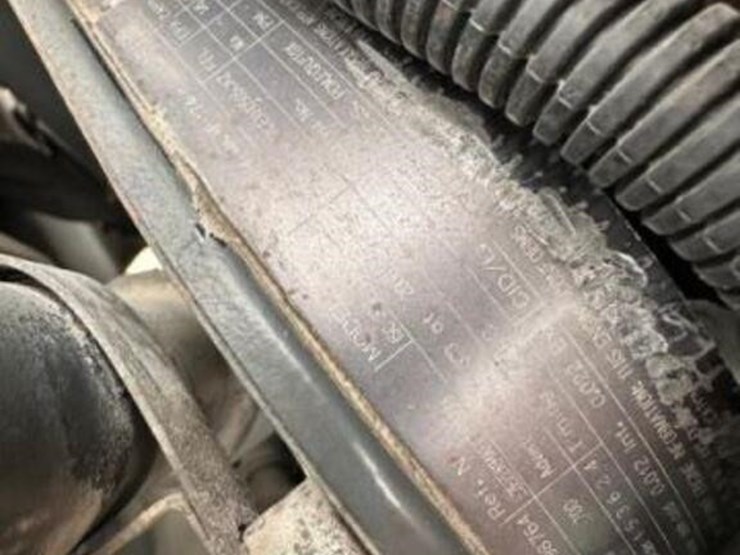 2008-peterbilt-335-image-15