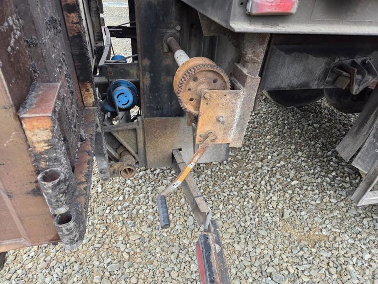 2013-international-durastar-4300-image-46