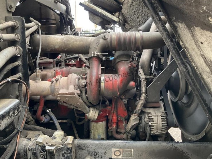 2018-peterbilt-520-image-14