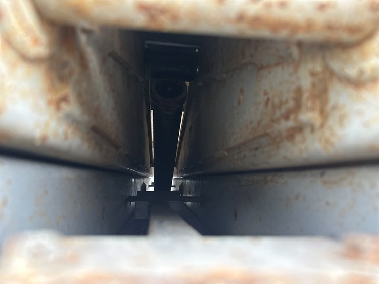 massey-ferguson-8-image-20