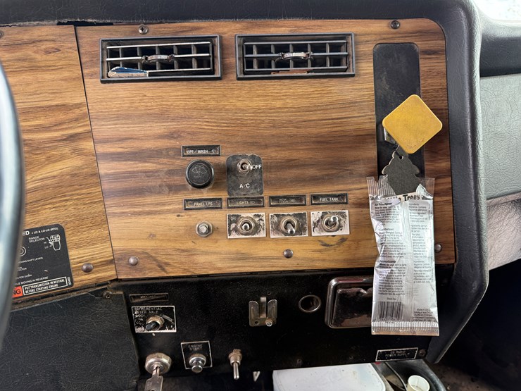 #2016-•-1990-western-star-quad-axle-dump-truck-image-47