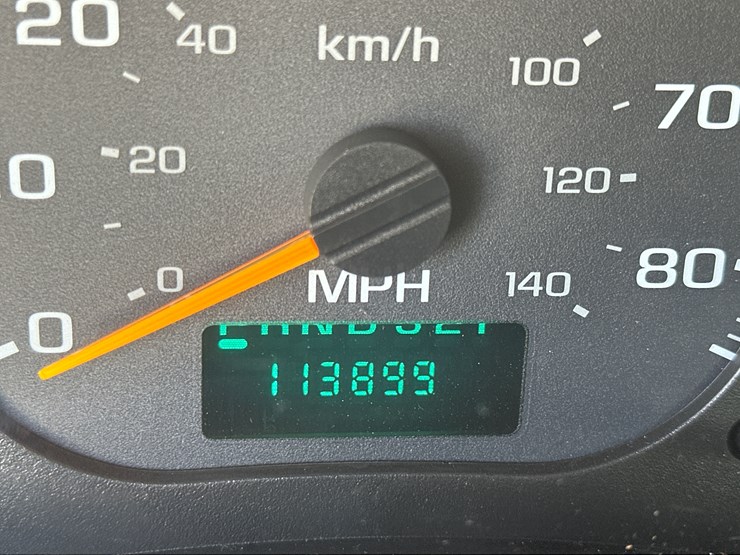 2005-massey-ferguson-8-image-36