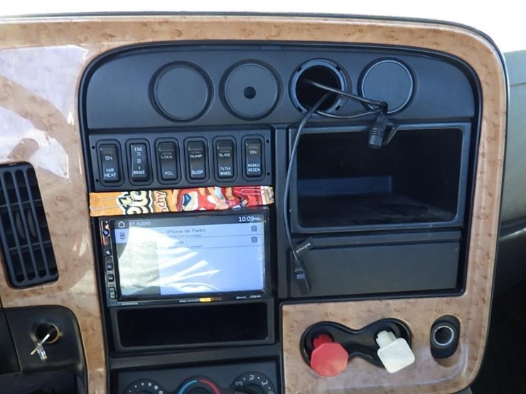 2012-international-prostar-image-36