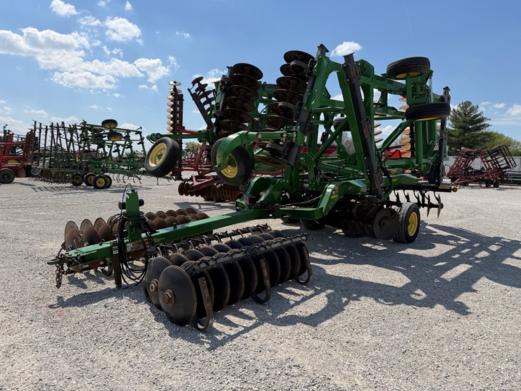 2014-john-deere-2623-image-19