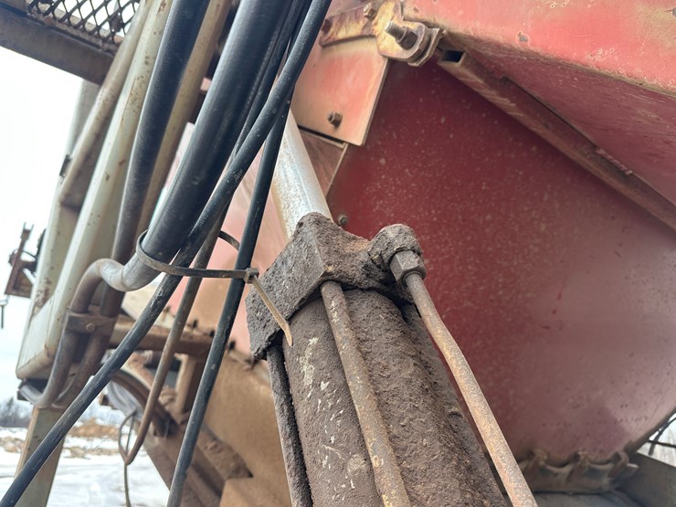 massey-ferguson-8-image-66