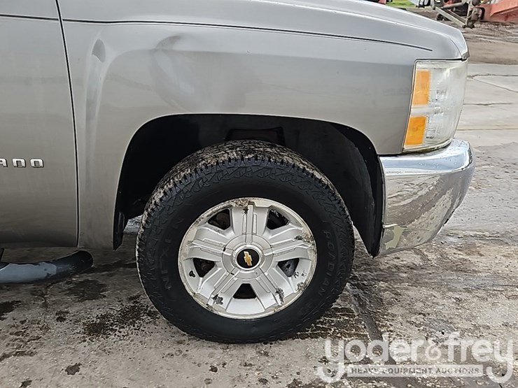 2013-chevrolet-silverado-1500-image-9