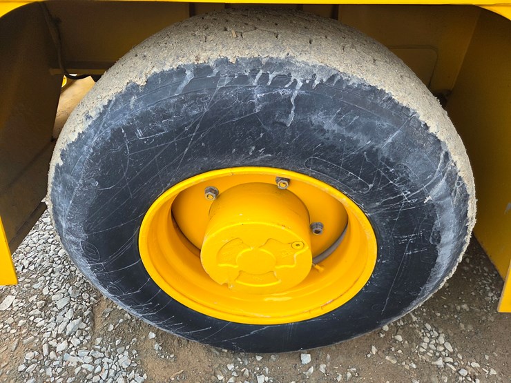 massey-ferguson-8-image-59