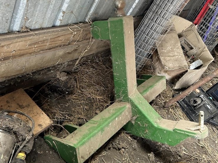 3-point-receiver-hitch-image-3