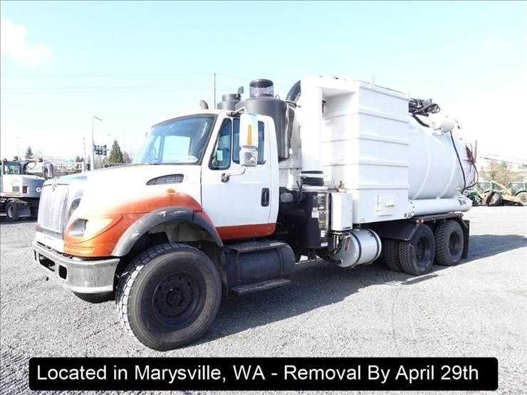 2005-international-7600-image-1