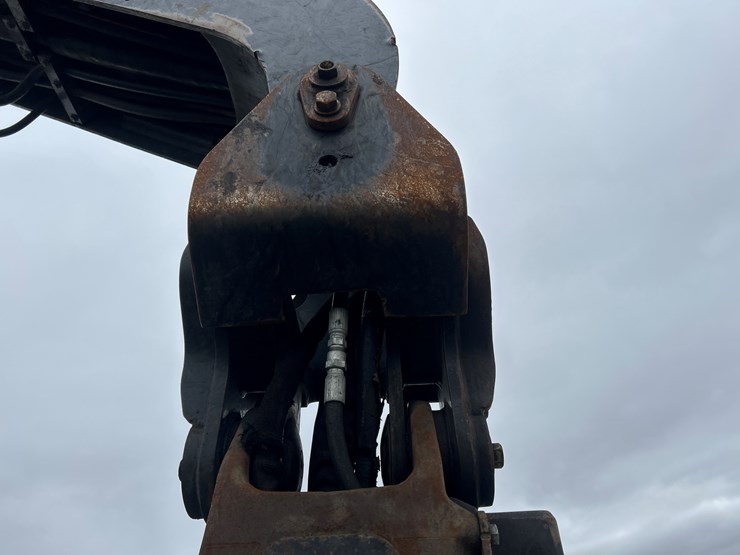 massey-ferguson-8-image-37