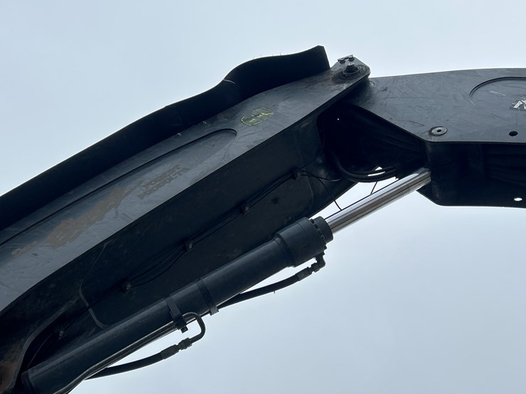 massey-ferguson-8-image-41