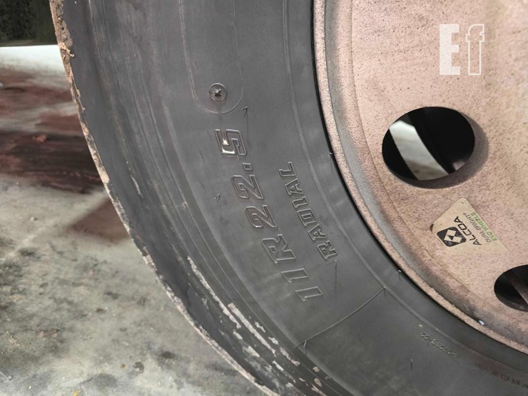 2020-mack-anthem-62t-image-24