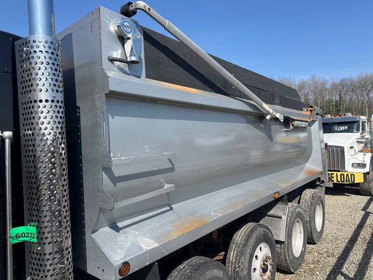 2014-kenworth-t800-image-74