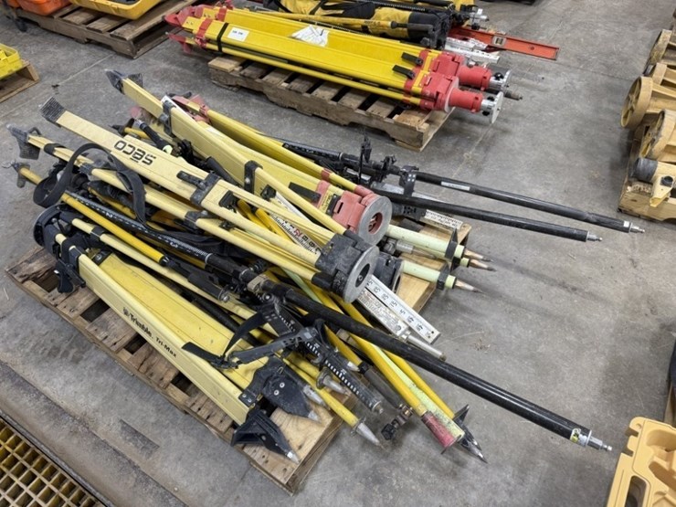 survey-tripods-image-3