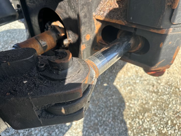 deere-1110e-image-28